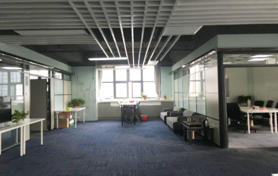 辦公環(huán)境1.jpg 辦公環(huán)境1.jpg